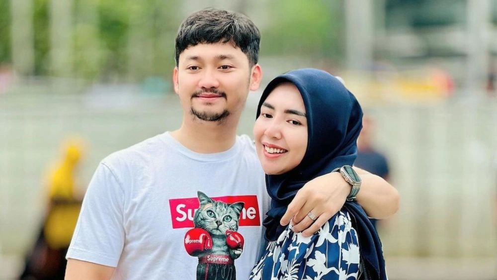 Angga Wijaya resmi digugat cerai istrinya, Anna usai 6 tahun pernikahan. [Instagram]