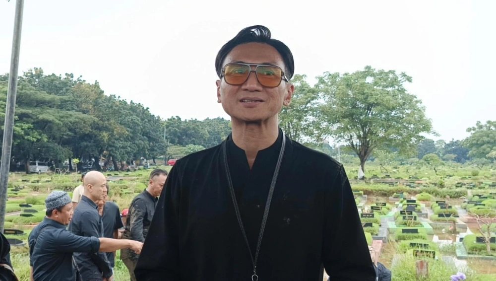 Anji cerita kronologi meninggalnya sang ibunda. [Indopop/Raka]