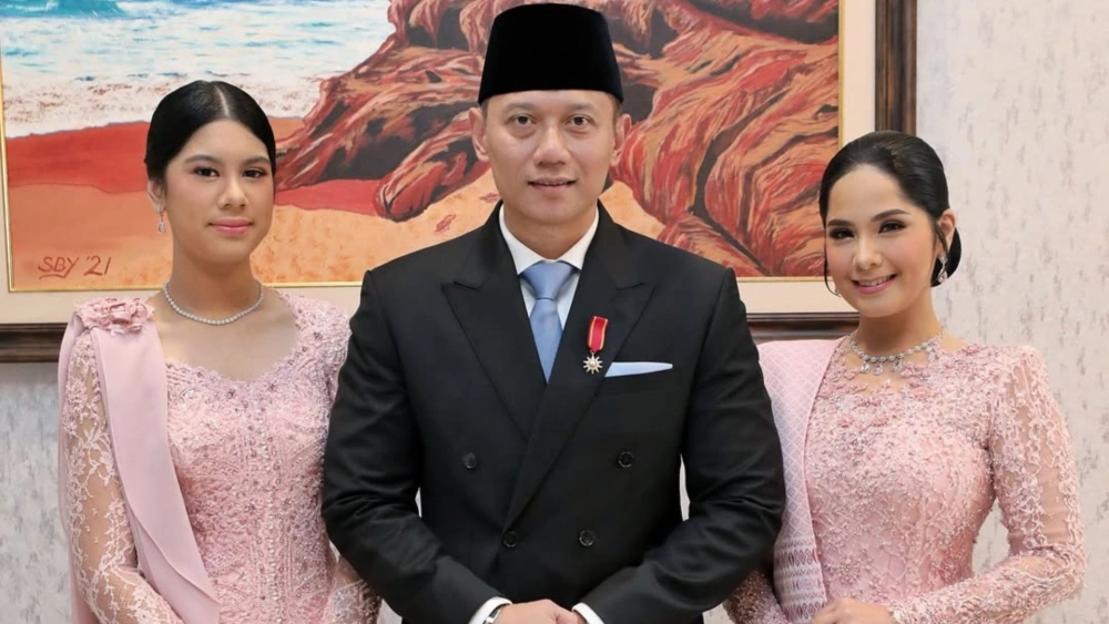 Keluarga kecil Annisa Pohan dan Agus Harimurti Yudhoyono kini tambah 1 anggota baru.