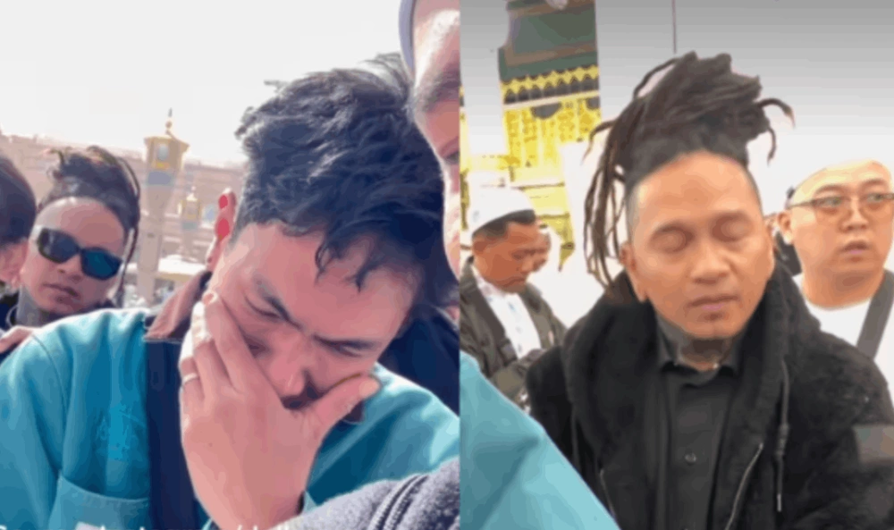 Ari Lesmana dan Dellu Uyye menangis saat umroh. [Instagram]