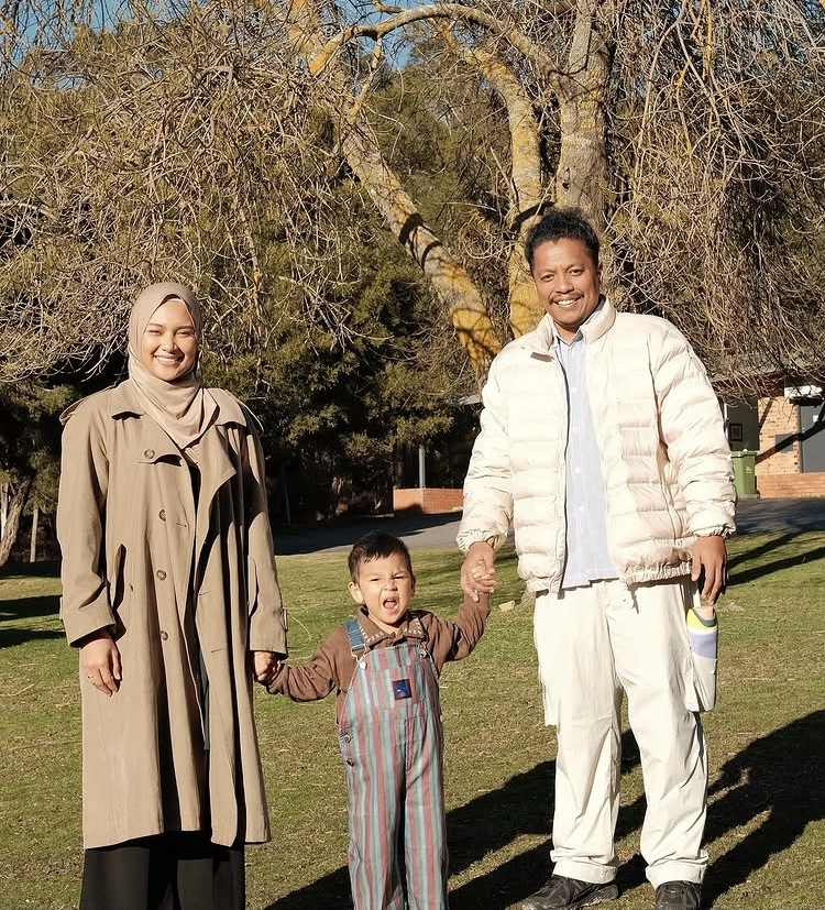 Arie Kriting Bersama Istri Dan Anaknya (Instagram)