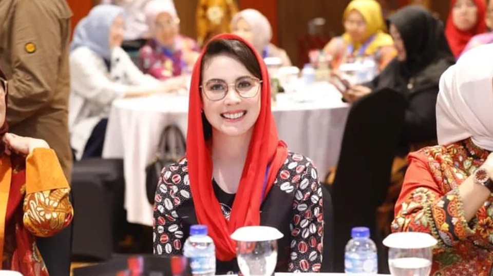 Istri Pejabat, Arumi Bachsin Ungkap Alasan Jarang Pakai Barang Branded