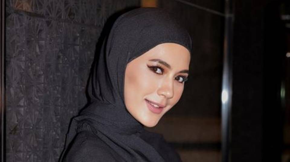 Minta Petunjuk Lewat Salat, Paula Verhoeven Pilih Tak Lanjutkan Rumah Tangga dengan Baim Wong