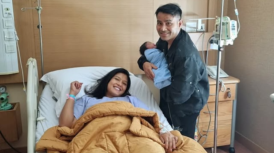 Judika Ceritakan Perjuangan Duma Riris Lahiran Normal di Usia 41 Tahun