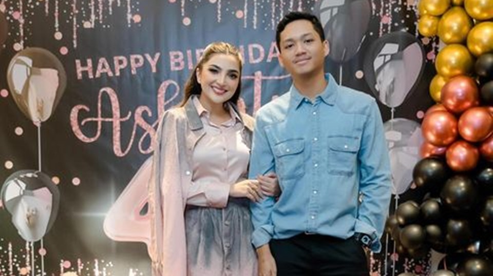 Azriel Hermansyah Sebut Ashanty yang Buatnya Semangat Kuliah