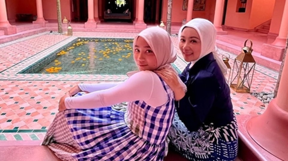 Atalia Praratya Tulis Pesan Bijak Untuk Sang Putri, Caption-nya Bikin Salfok