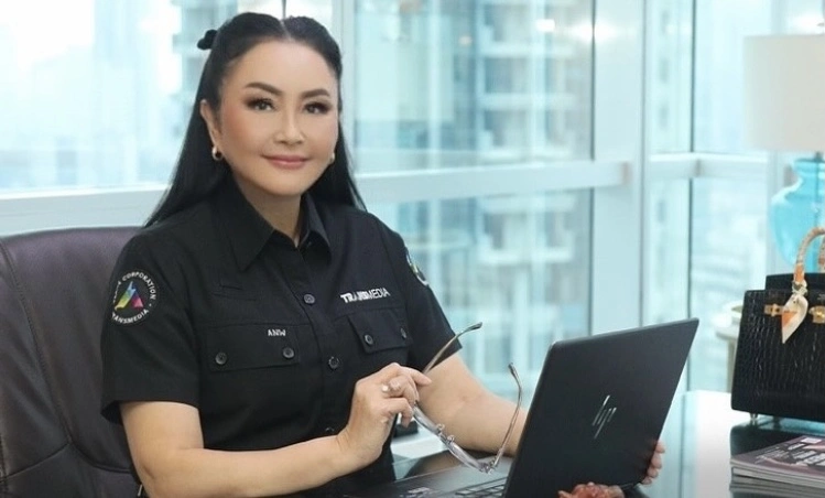 Biodata Lengkap Atiek Nur Wahyuni, Dirut Trans7: Agama, Akun IG sampai Prestasi