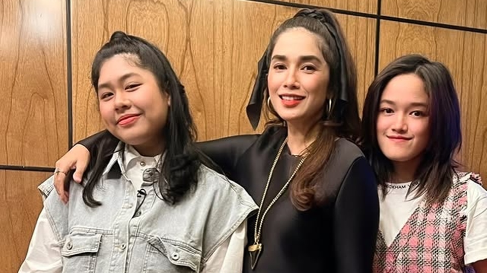 Doa Ussy Sulistiawaty Buat Anak Sulungnya Ultah ke-20, Aminkan Cita-Cita Dokter Hewan