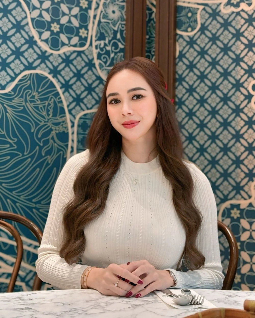 Aura Kasih [Sumber: Instagram Aurakasih]