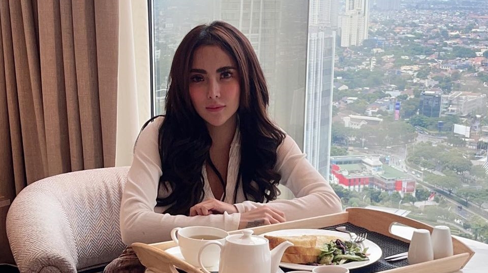 Ayu Aulia Merasa Diinjak-injak usai Ditagih Baju Siti Badriah dan Stylist