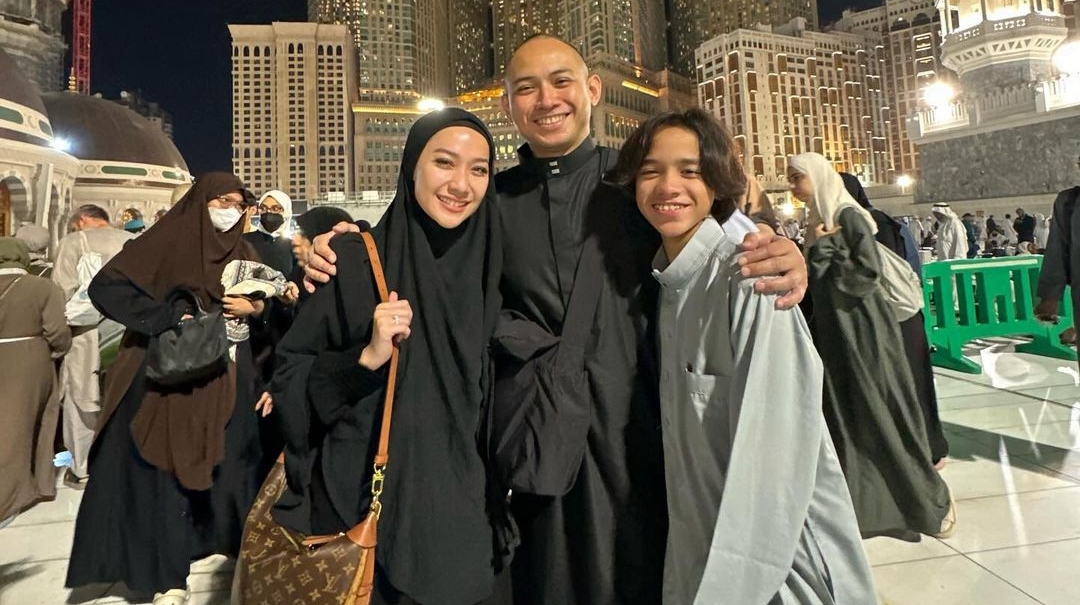 Badal Umrah untuk Ashraf, BCL Ungkap Hubungan Tiko Aryawardhana dengan Almarhum