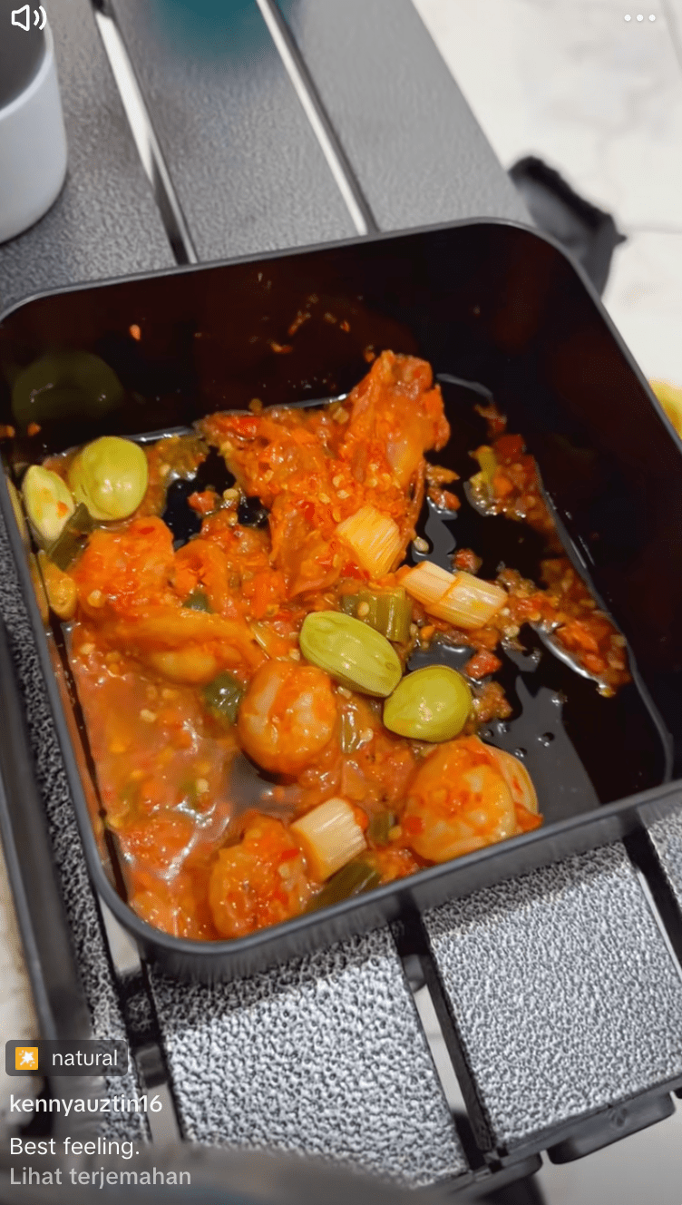 Bekal Dari Amanda Manopo Untuk Kenny Austin. [TikTok]