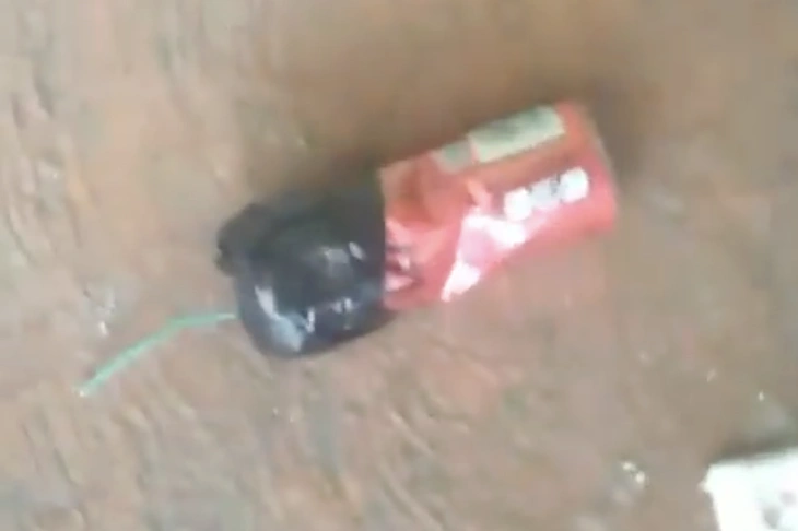 Benda Benda Mencurigakan Diduga Terkait Ledakana Sman 72 Kelapa Gading. [X]