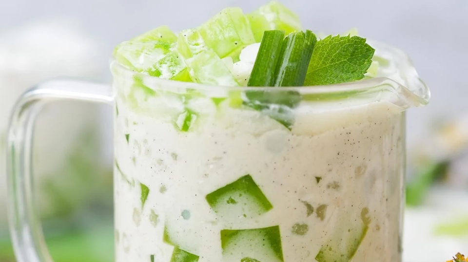 Buko Pandan (Sumber: cinnamonsnail.com)