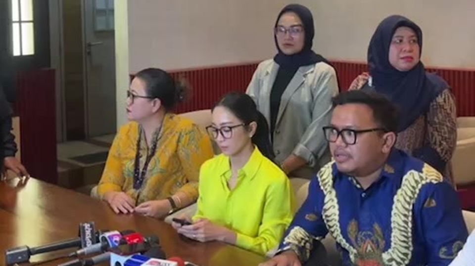 Terduga Pelaku Penipuan Bunga Zainal Buka Suara: Sudah Terlalu Banyak Air Mata