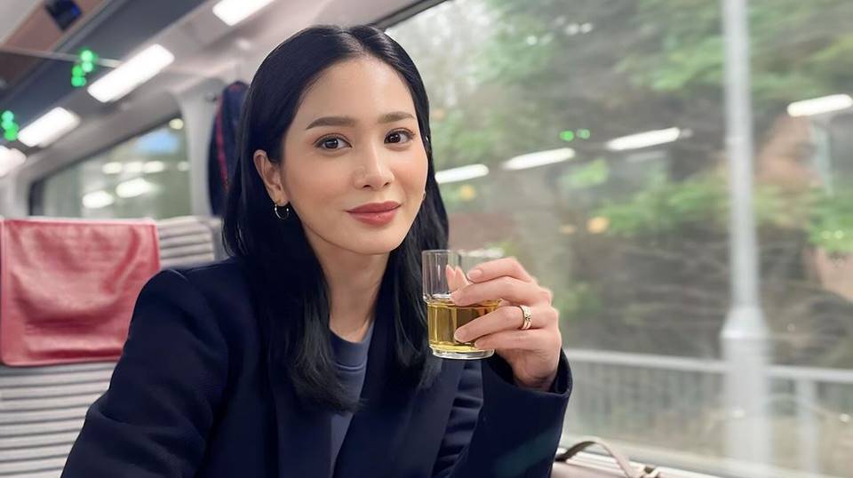 Biaya Sekolah Anak Bunga Zainal Terkuak Capai Ratusan Juta