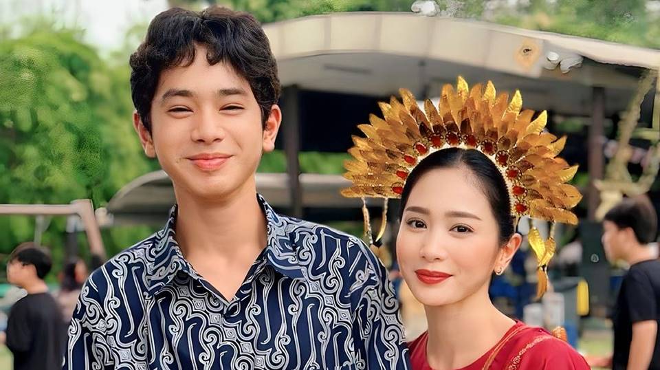 Takut Pengaruhi Tinggi Badan, Bunga Zainal Cek Rutin Anaknya yang Punya Kondisi Flat Foot