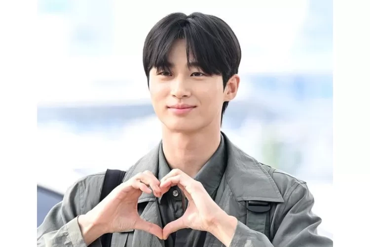 Byeon Woo Seok Bantu Remaja Perempuan Lewat Donasi Besar Newsen