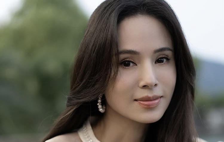 Ini Rahasia Awet Muda Carman “Bibi Lung” Lee di Usia 59 Tahun
