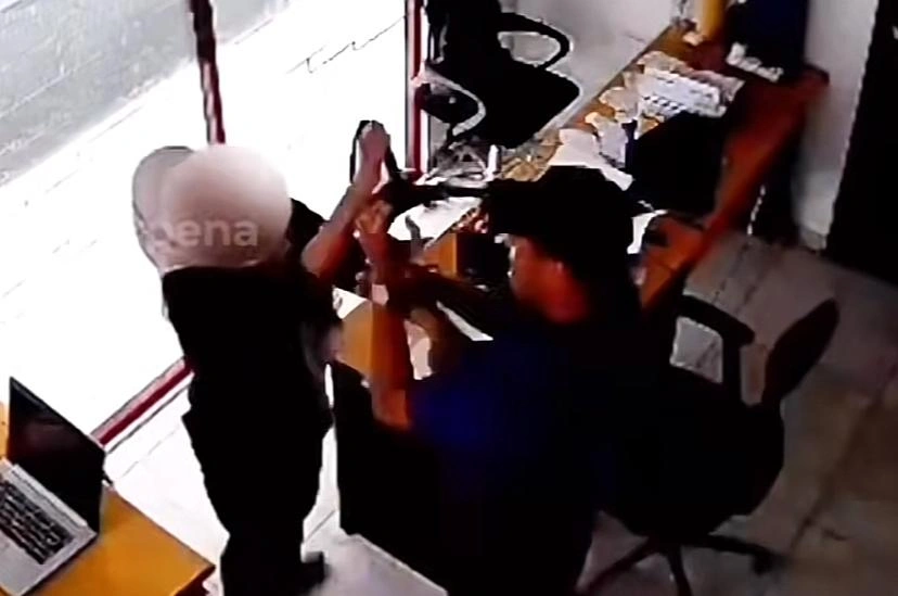 Cekcok Korban Dengan Kevin