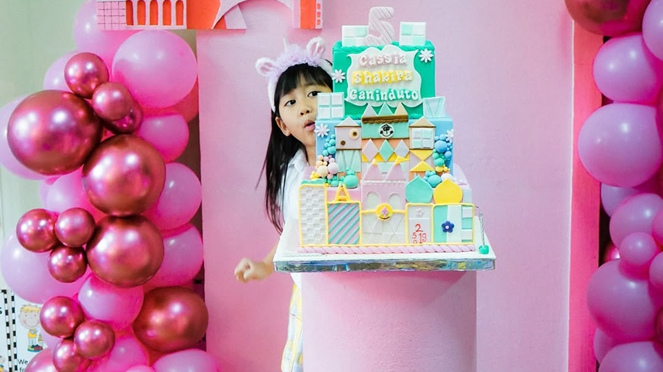 Wajah Cantik Putri Chacha Frederica Terungkap [Instagram]
