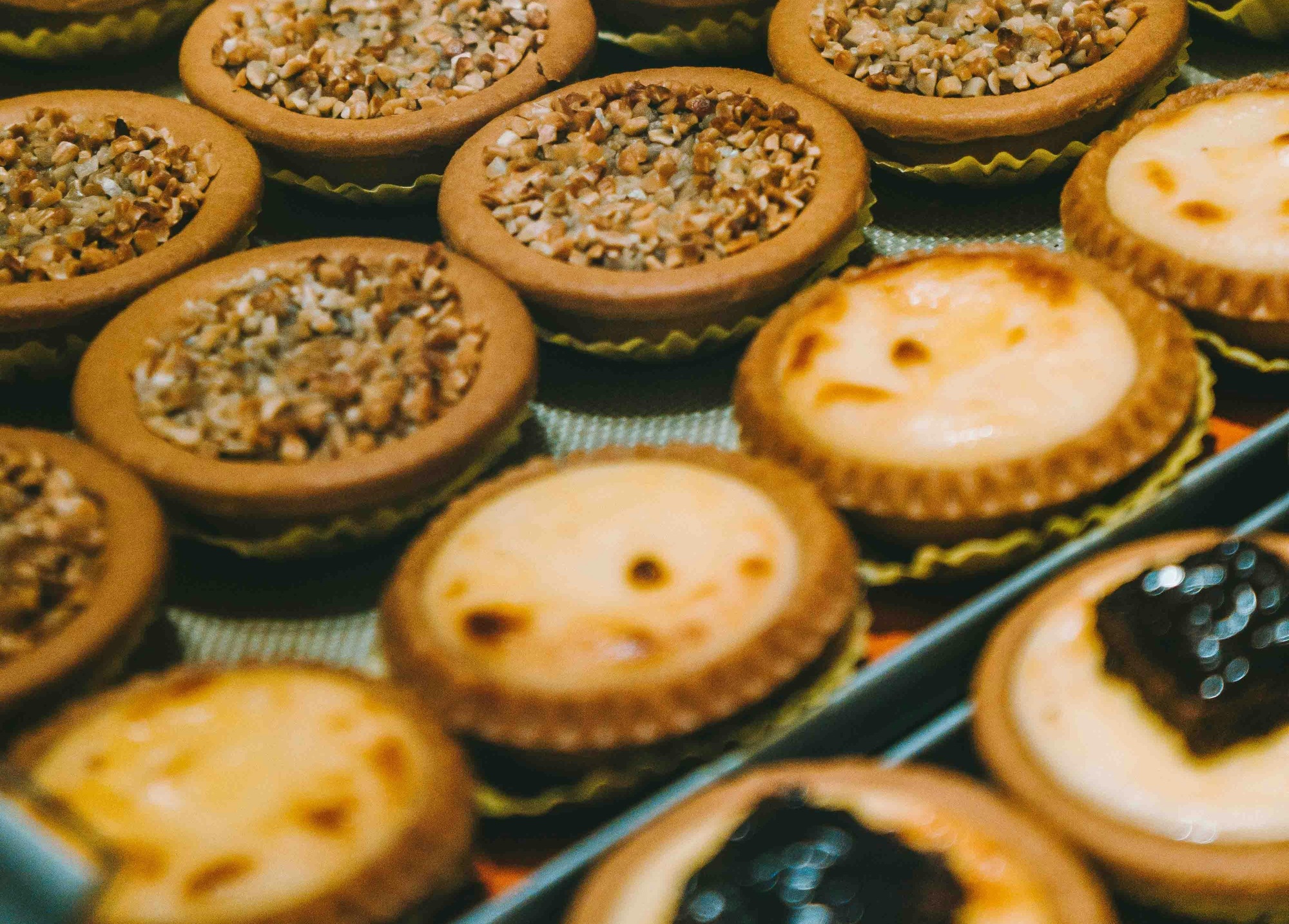 Cicipi Cheese Tart di 4 Kedai Bakery di Jakarta Ini, Kejunya Leleh Banget!