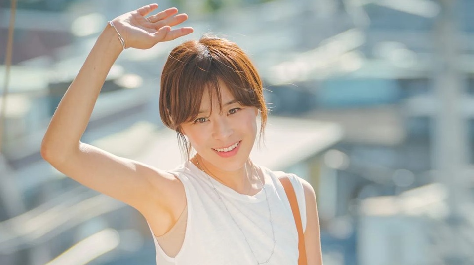 Choi Kang Hee Berhenti Akting, Kini Jadi Pramusaji Hingga Pembersih Rumah?