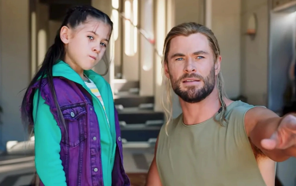 Chris Hemsworth dan putrinya, India Rose. (Marvel)