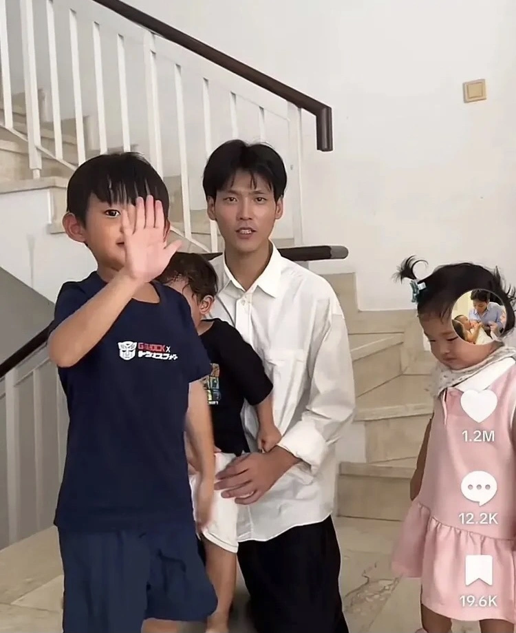 Daehoon Bersama 3 Anaknya. (Instagram)