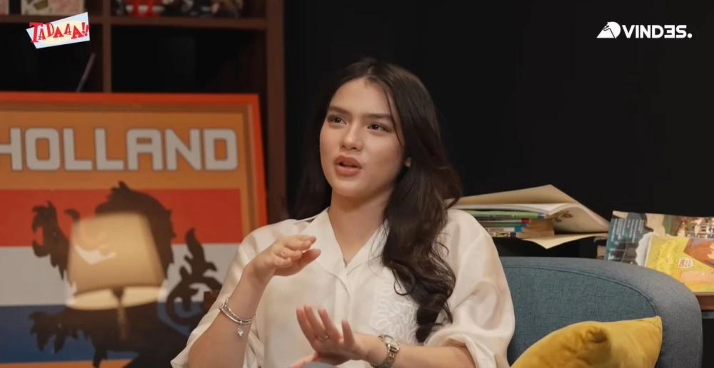 Davina Karamoy Beberkan Ucapan Sang Ayah Soal Pelakor [Sumber: Youtube Vindes]