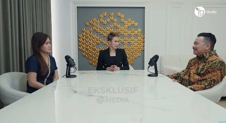 Sesuai Prediksi Netizen, Jessica Wongso Nimbrung di Podcast, Bajunya Sama Pas Keluar Penjara