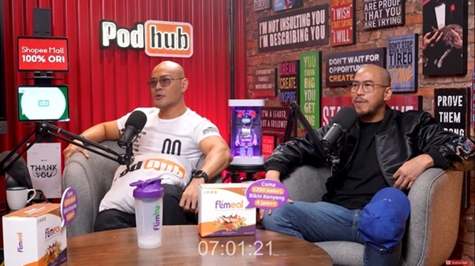 Pandji Pragiwaksono Ledek Deddy Corbuzier soal Pamer Keracunan Steak 6 Juta: Kayak OKB