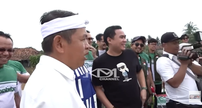 Dedi Mulyadi Melakukan Uji Coba Pemanfaatan Jerami Sebagai Bahan Bakar Alternatif Untuk Mesin Traktor Youtube