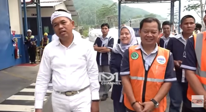 Dedi Mulyadi Saat Sidak Pabrik Aqua Youtube