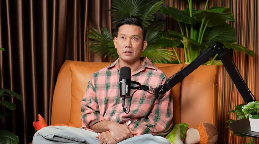 Denny Sumargo [Youtube Juan&Eve]