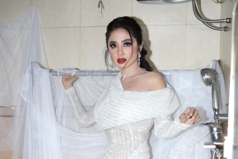 Dewi Persik [Instagram]