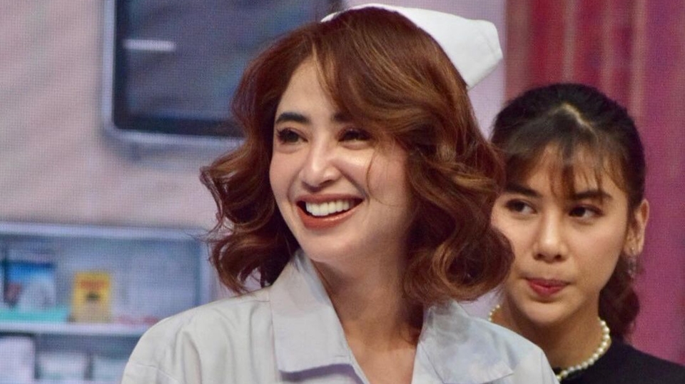 Dewi Perssik Sesumbar Latar Belakang Keluarga TNI-Polri usai Dituduh Jadi Gundik