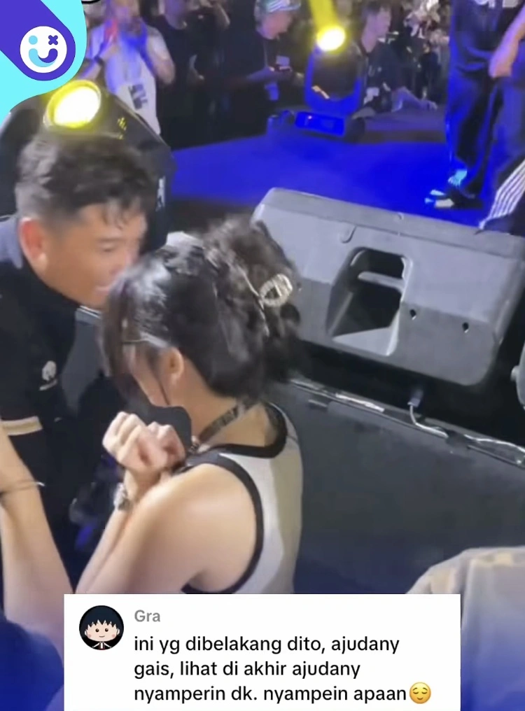 Diduga Ajudan Dito Menyampaikan Sesuatu Pada Davina [Sumber Instagram]