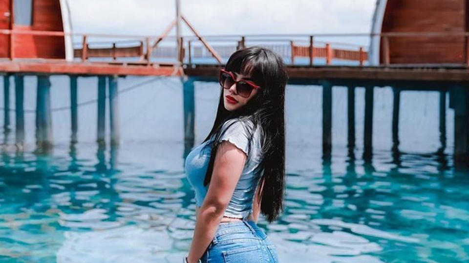 Dinar Candy Berurai Air Mata Akui Ingin Kerja di Luar Dunia Malam