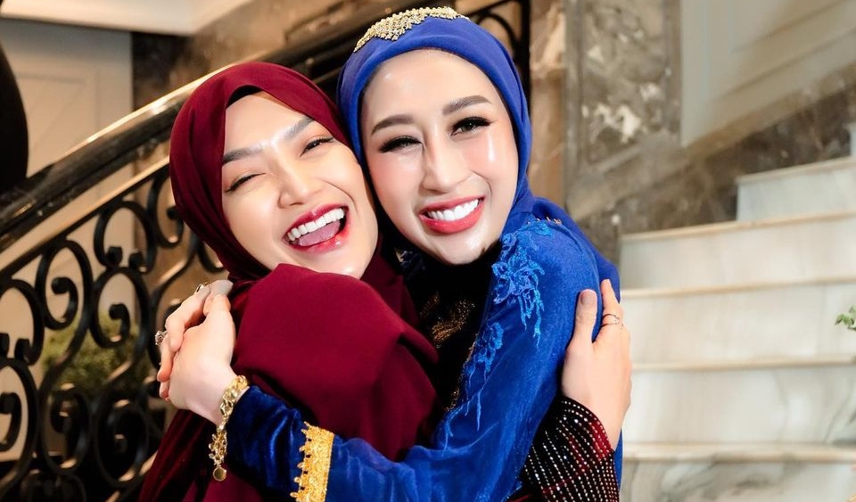 Dokter Reza Gladys Kakak Ipar Siti Badriah Curhat Suami Digoda Karyawan Sendiri