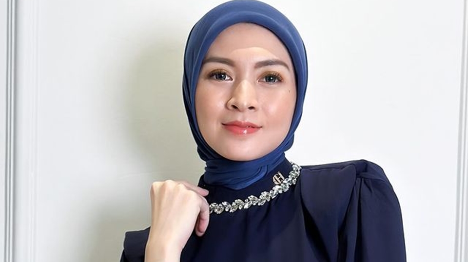 Kisah Donita Sembuh dari Kista usai Minum Air Zamzam Bikin Heboh