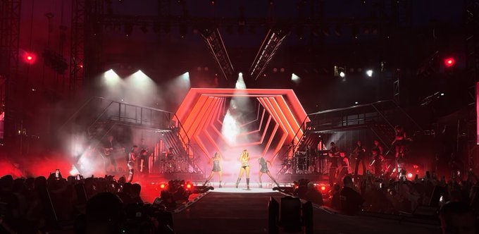 Dua Lipa Batal Konser di Jakarta, Penampakan Panggungnya Disorot: Pantes...