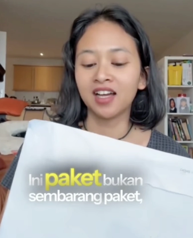 Dwi Sasetyaningtyas akhirnya minta maaf karena bilang "cukup saya saja yang WNI, anak-anak janga". [TikTok]