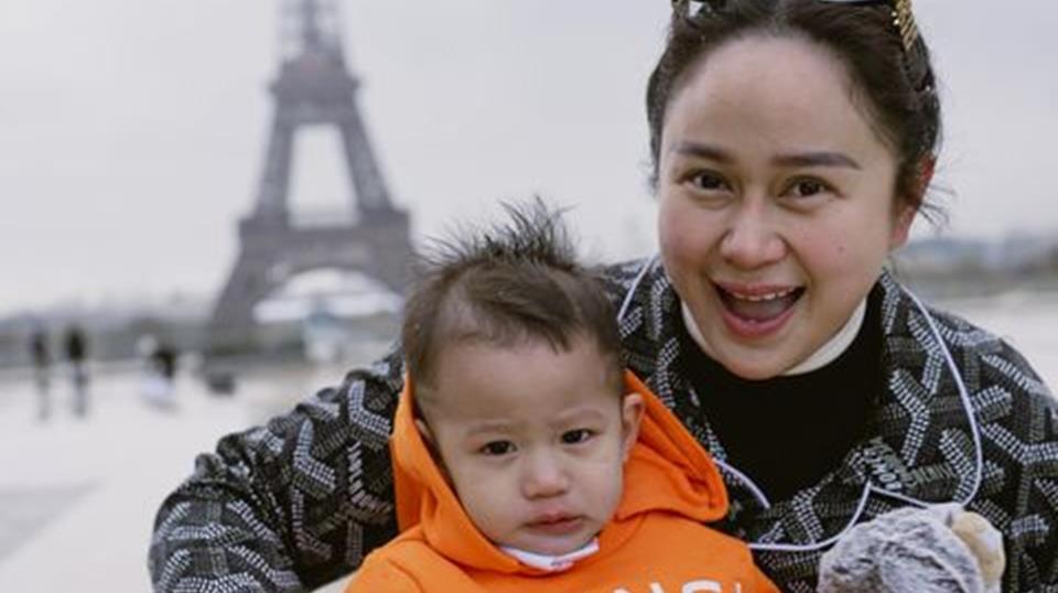 Sedih Banget, Denise Chariesta Kabarkan Putranya Alami Bapil Parah Sepulang dari Eropa