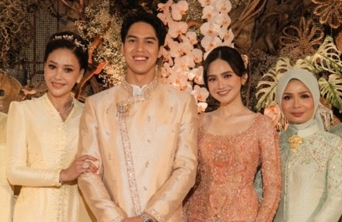 El Rumi Syifa Hadju Dan Kedua Ibunya [Sumber: Instagram]