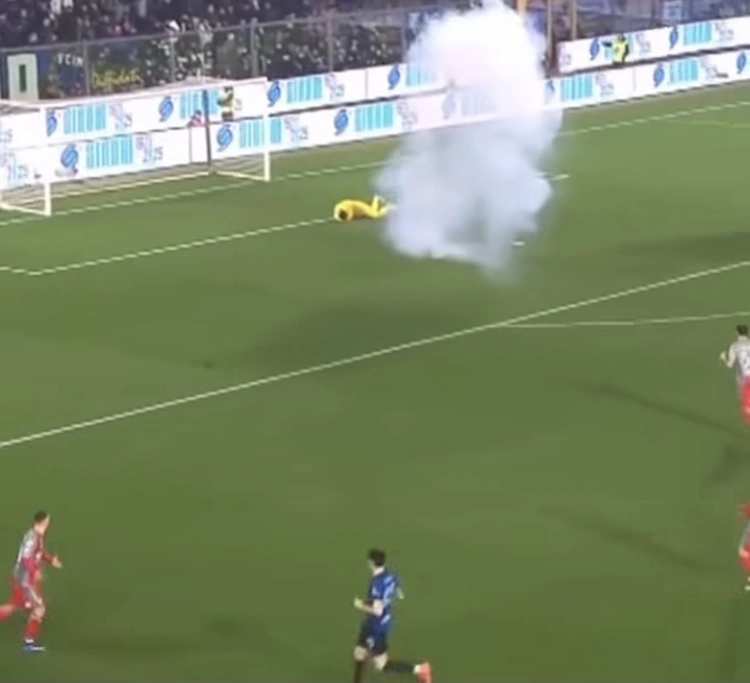 Emil Audero Kena Flare Saat Laga Lawan Inter Milan [Instagram]