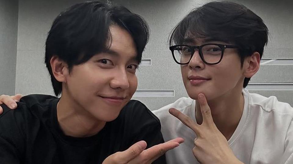 Cha Eun Woo Duet Sama Lee Seung Gi Nyanyi Remake Lagu Hits 'Because You're My Woman'