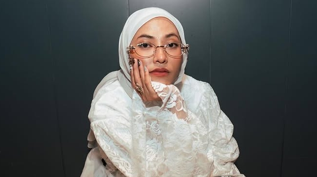 Siapa Feby Putri? Simak Profil Penyanyi yang Viral Duet dengan Rapper Korea Loco