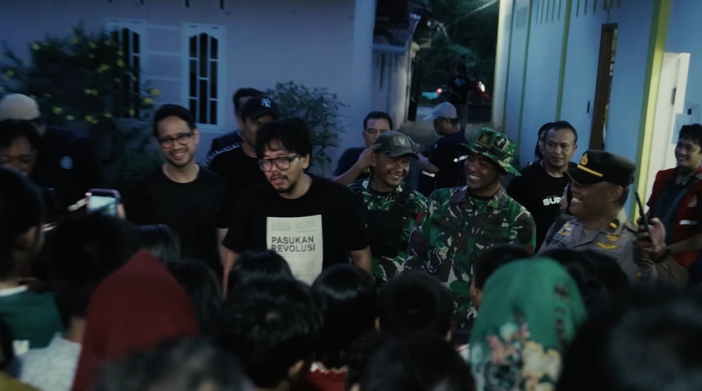 Ferry Irwandi Kunjungi Korban Banjir Sumatra [Youtube]