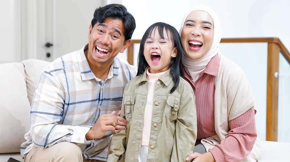 Harusnya Nangis, Fitri Tropica Tahan Tawa Saat Umrah Gara-gara Doa Sang Putri